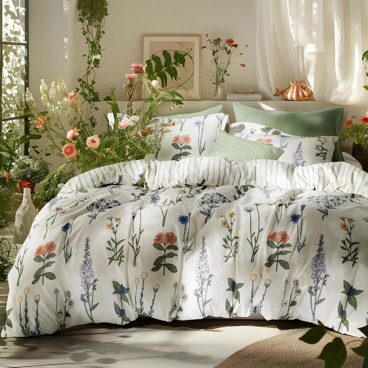 Floral Comforter Set, 3-Piece Bedding with a Cheerful Flower Print