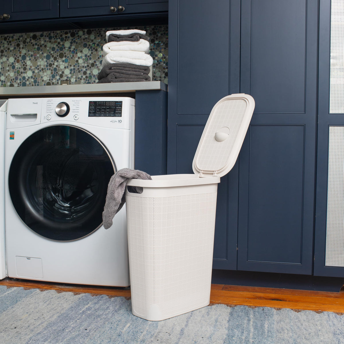 Slim Laundry Hamper with Lid, 40L Clothes Basket, Linen Design, Plastic, Ivory