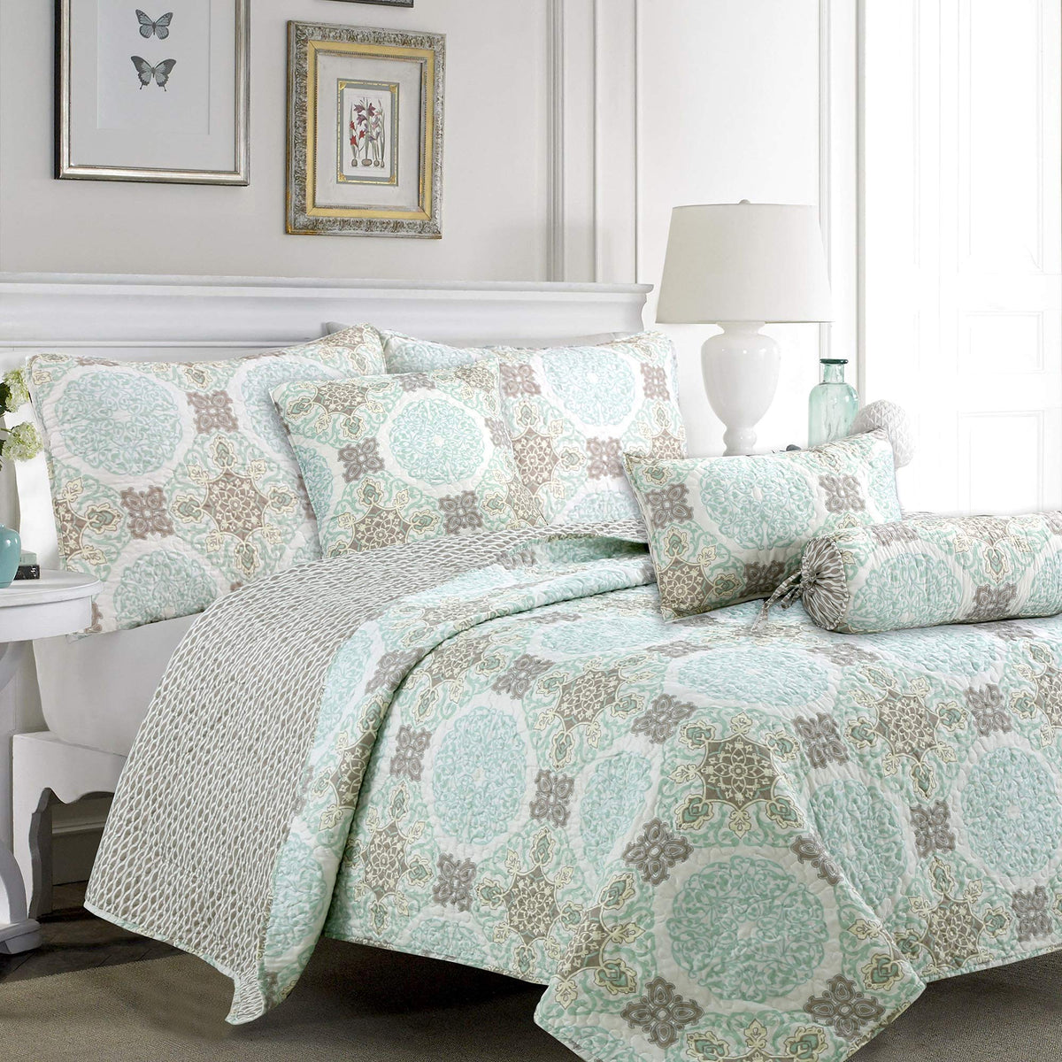 Mint Grey Modern Medallion Damask Reversible Quilt Bedding Set, Lightweight Bedspread Coverlet for All Seasons (Aqua