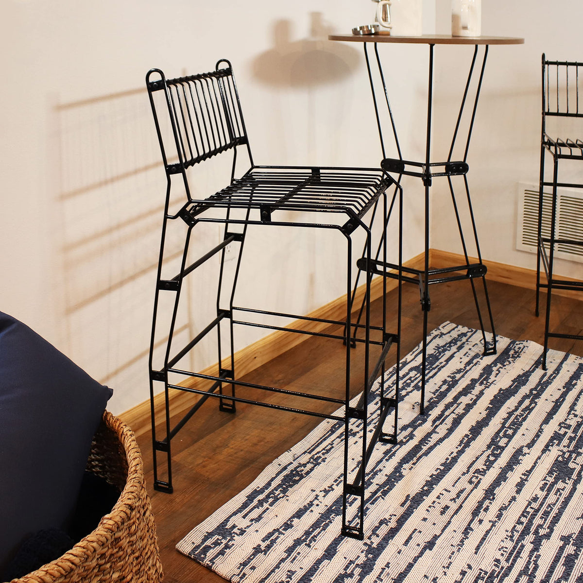 Inspired Bertoia Style 39.5-Inch H Modern Outdoor Steel Wire Bar Stools - Black