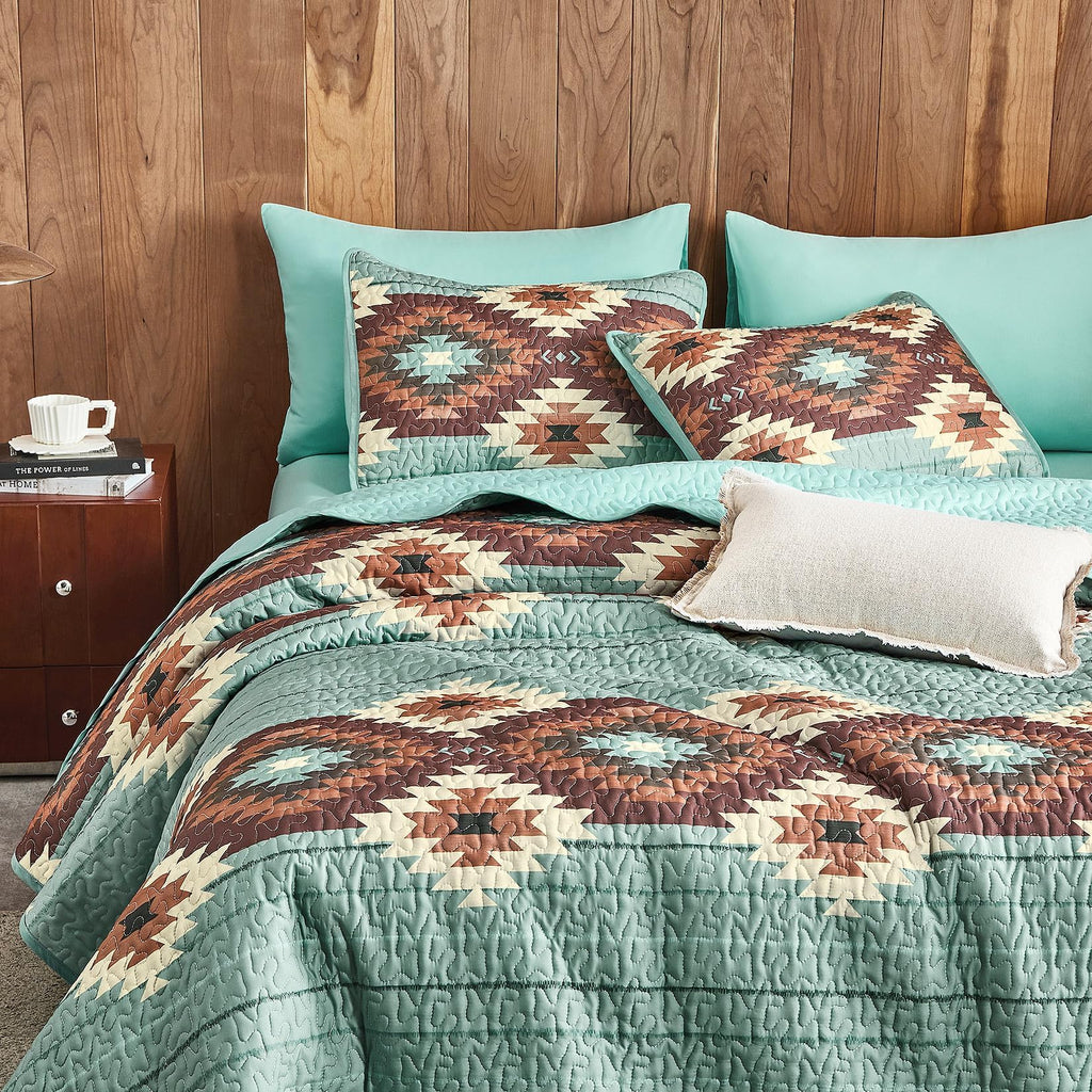 Quilt Set, Aztec Southwestern Rustic Farmhouse Country Cabin with Geometric Pattern, Reversible Lightweight Bedspread