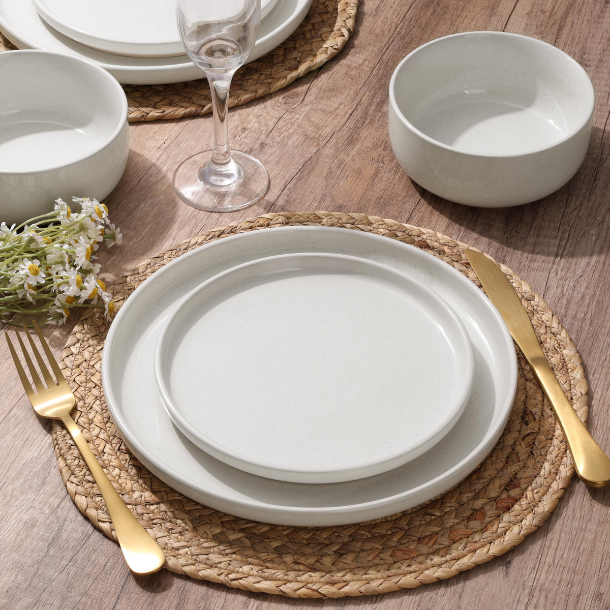 Dinnerware Sets, 6-Piece Plates and Bowls Set for 2, Milky White