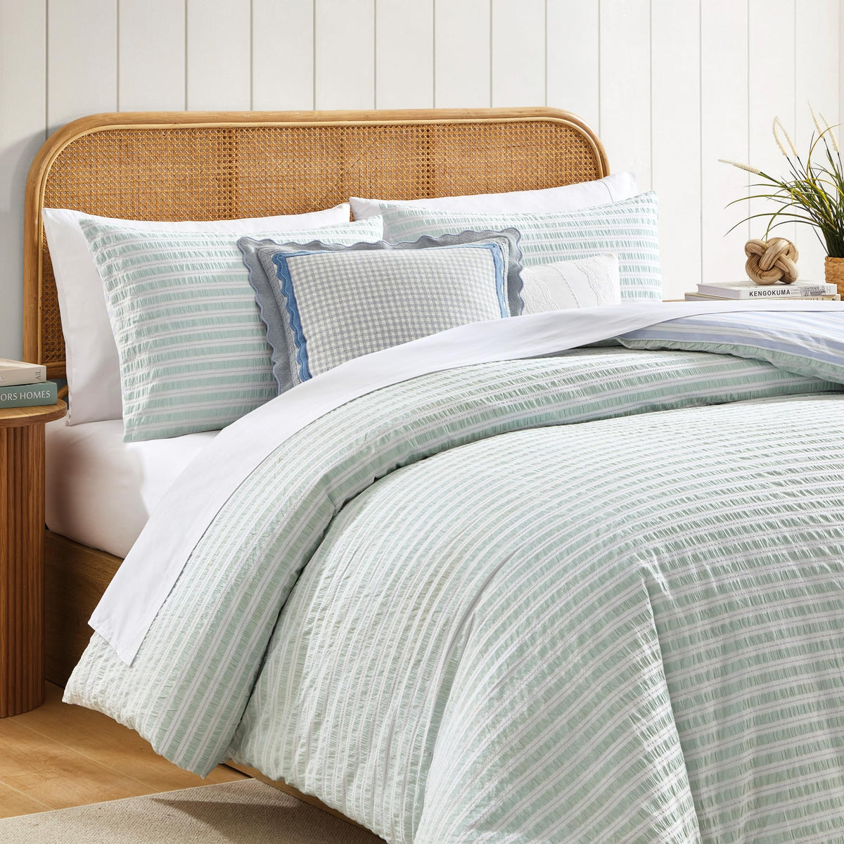 Full/Queen Comforter Set - 100% Cotton, Seersucker Stripe Reversible Design - Includes Shams - 3-Piece - Green/Blue
