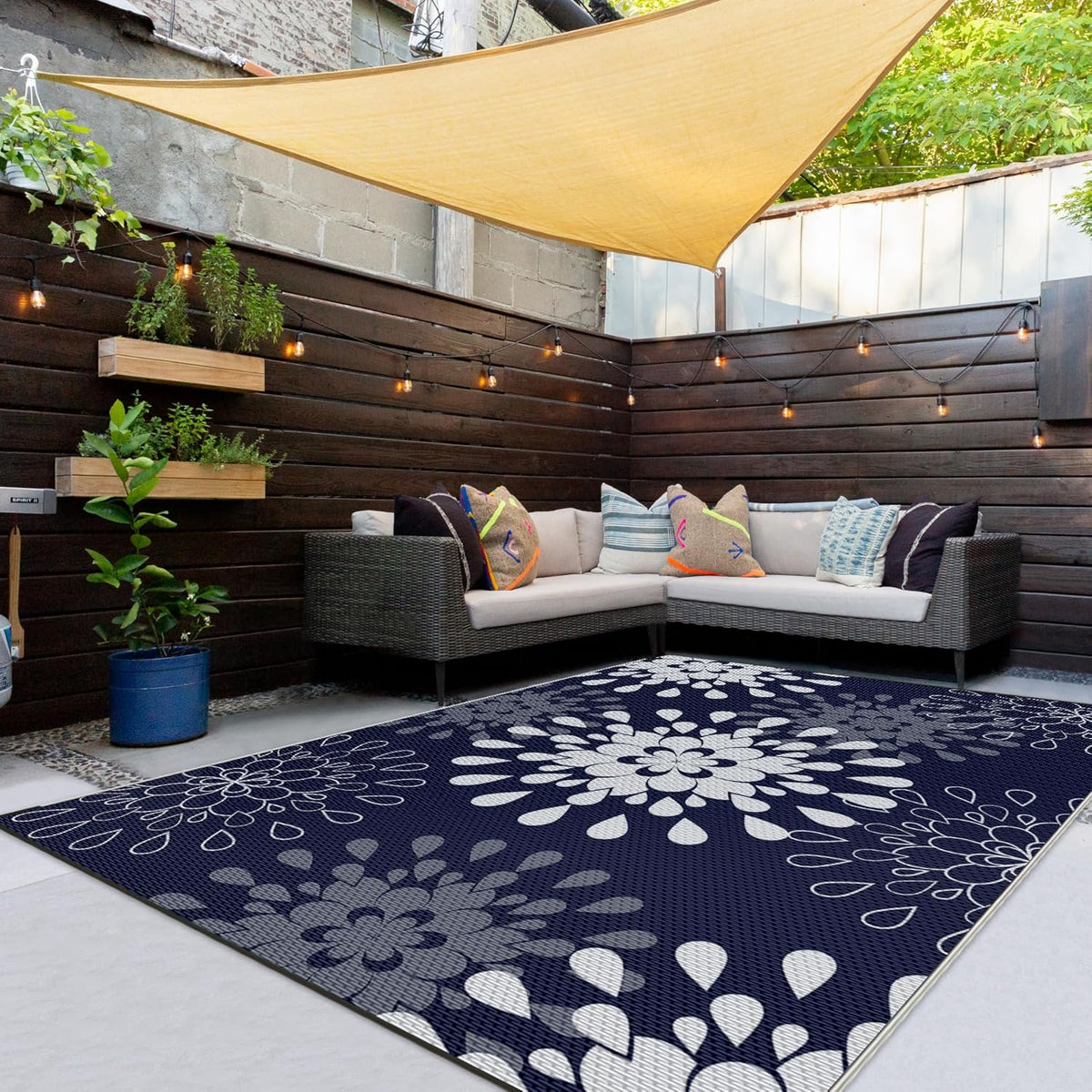 Outdoor Rug, Flower Blue & White