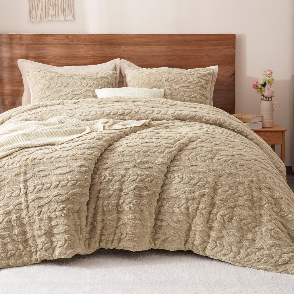 Fluffy Sherpa Fleece Comforter Set, 3 Pieces Warm Fuzzy Soft Bedding for Winter, 3D Tufted Flannel Plush Shaggy