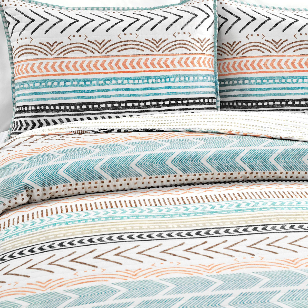 Hygge Geo Cotton Reversible Quilt, 3 Piece Set, Full/Queen, Neutral/Multi - Geometric Striped Bedding - Queen Size