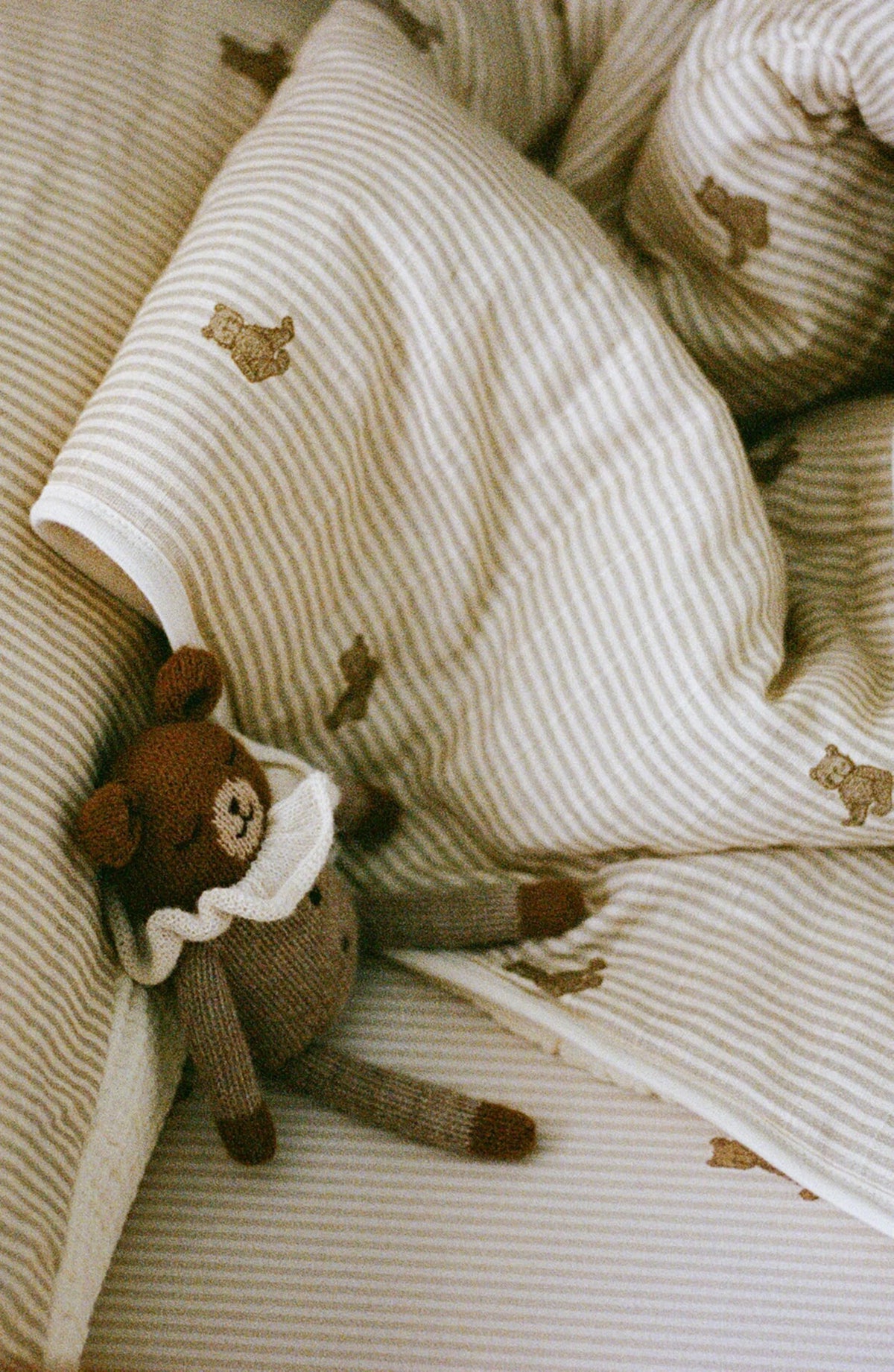 Bear Crib Bedding Set, 5-Layer Organic Cotton Muslin Crib Quilt & Sham, Teddy Bear Nursery, Toddler Comforter 45x60