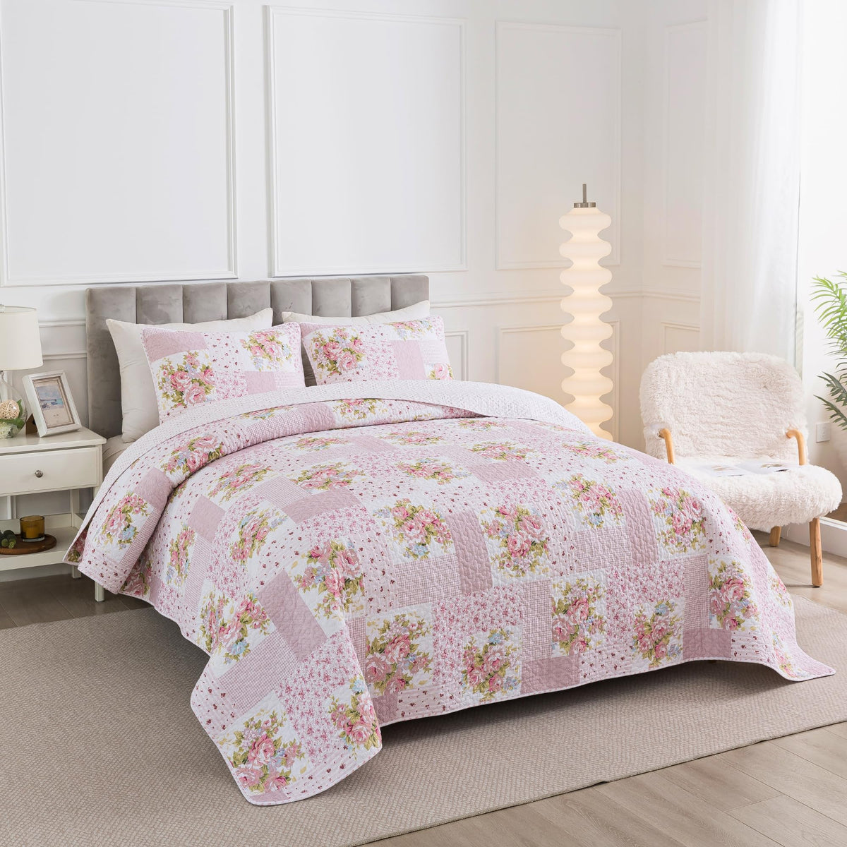 Pink Floral Patchwork Cotton Quilt Set, with 2 Shams