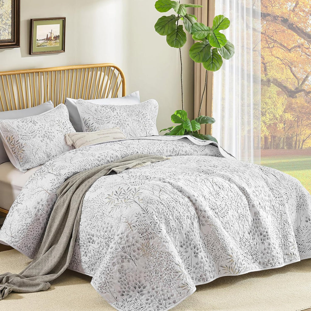 Floral Quilt Set King, 3 Pcs White Bedspread Coverlet - Set of 3