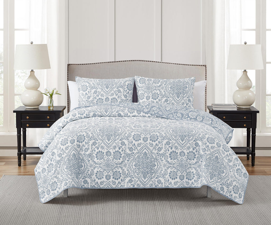 Deena Blue 3-Piece Soft Matelasse Jacquard Quilt Set