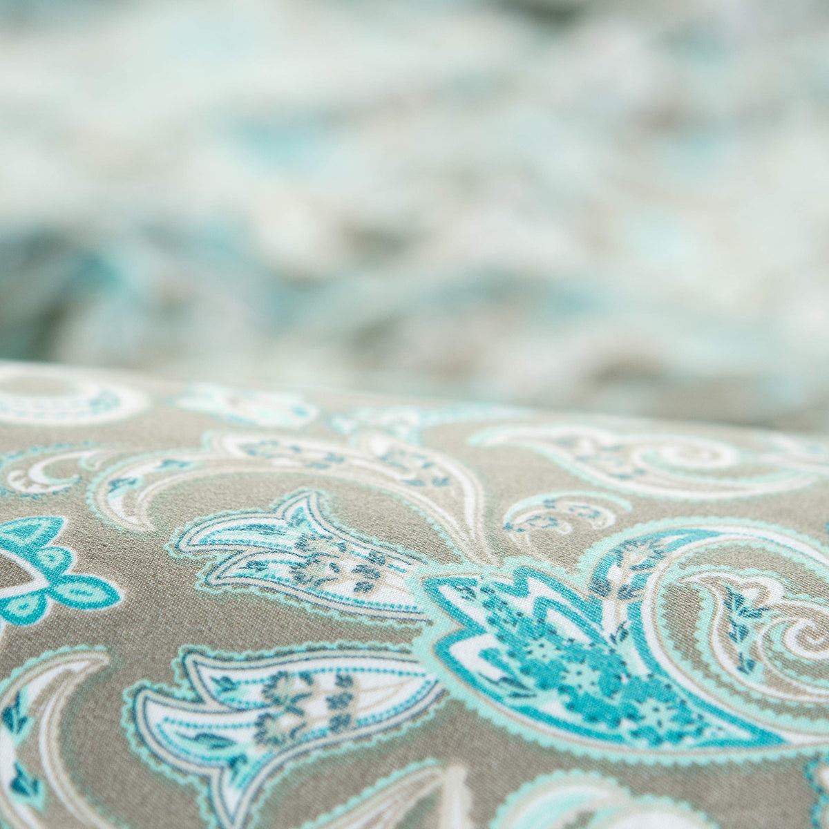 Premium Damask Sage Duvet Cover Set - Duvet Cover (90" x 90") & 2 Pillow Shams (20" x 26") - 3-Piece Set