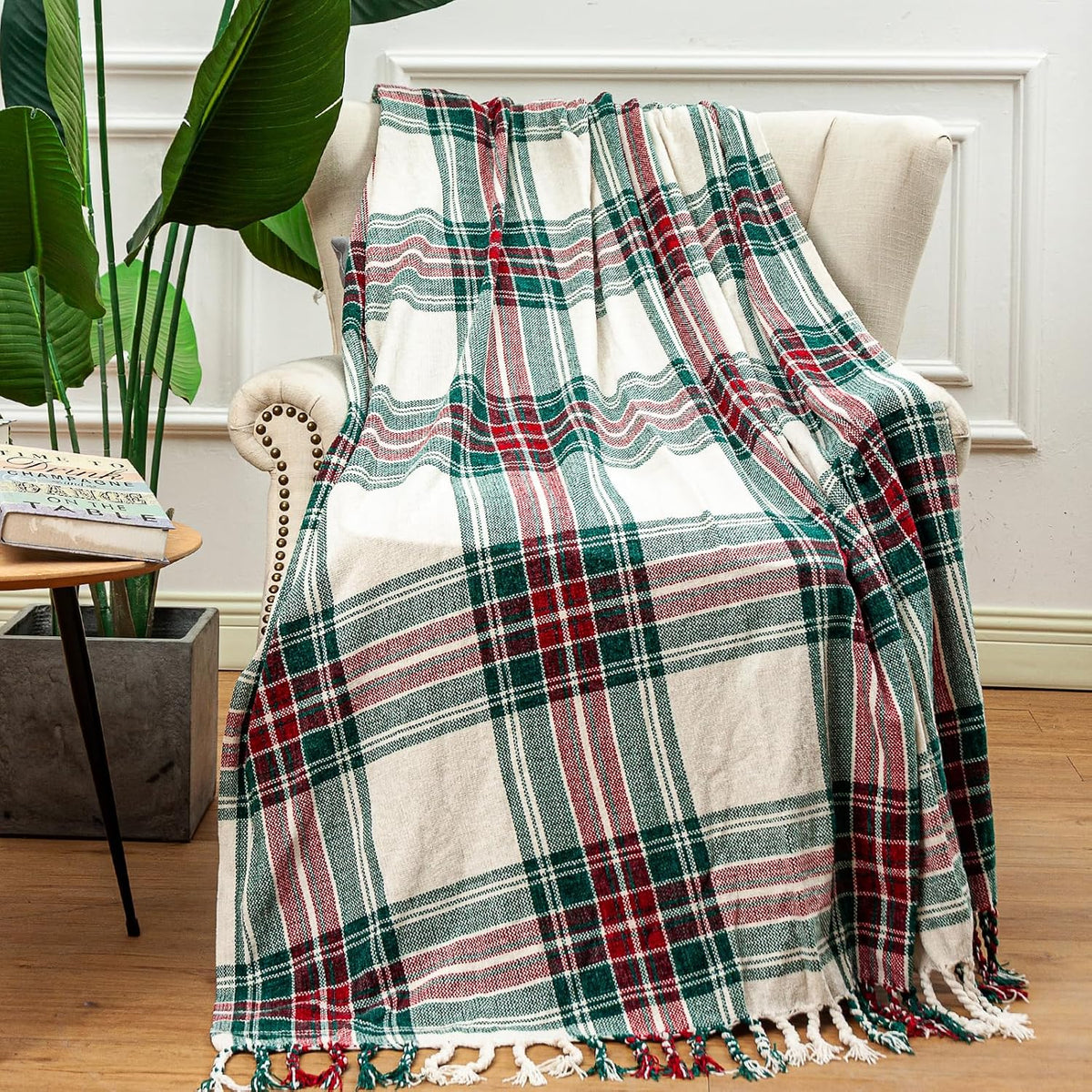 Christmas Throw Blanket with Tassels, Chenille Plaid Checkered Blanket for Couch Bed Sofa, Super Soft Cozy