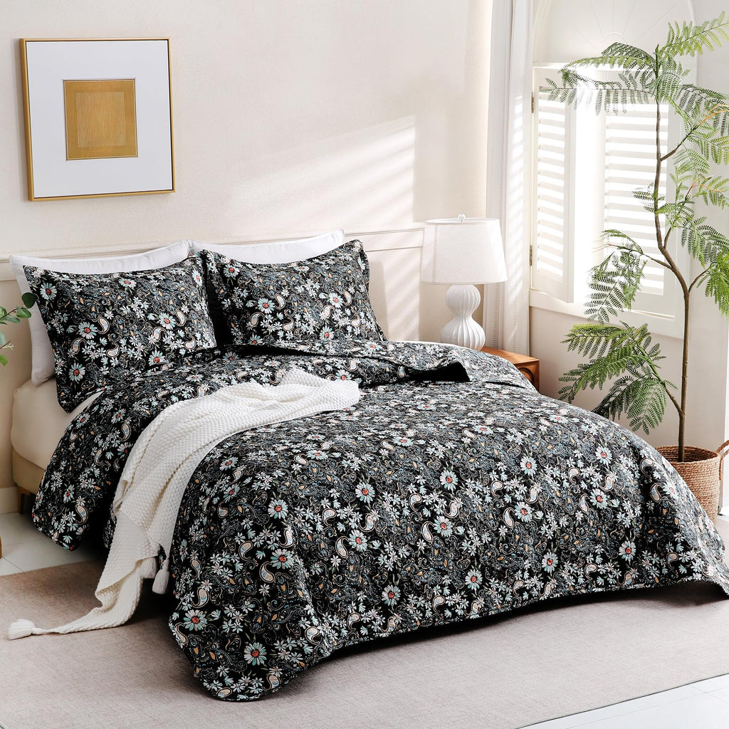 Black Paisley Floral Quilt Set, Microfiber Quilted Blanket