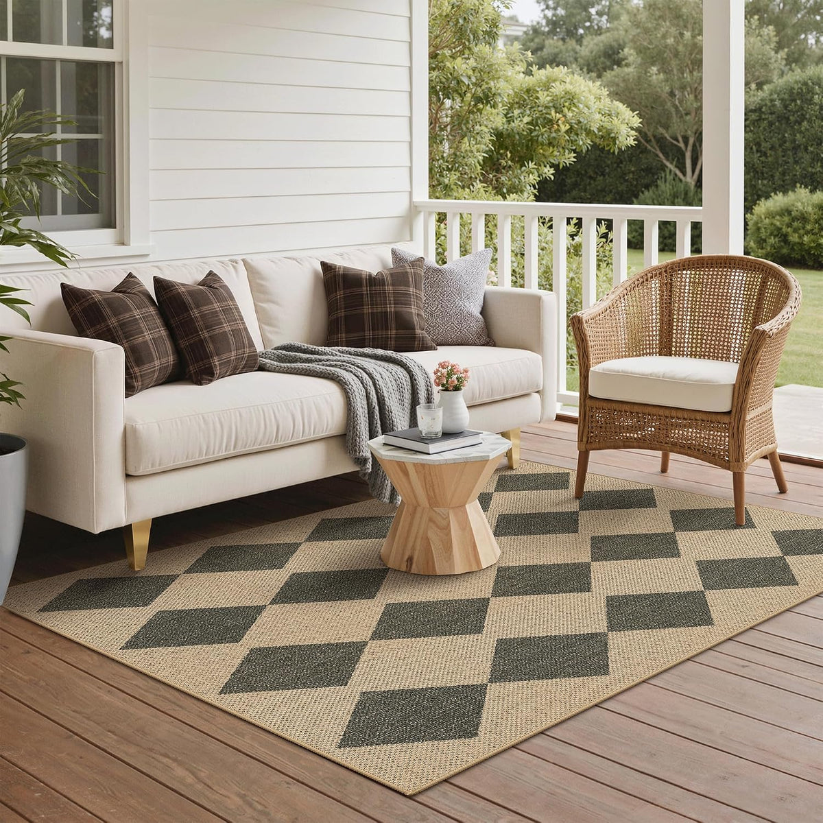 Washable Outdoor Checkered Rug, Non-Slip for Patios and Doorways