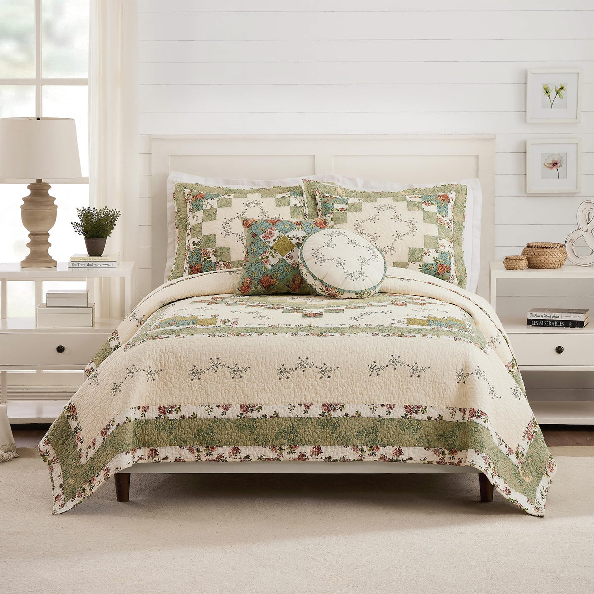 Olivia Embroidered 3-Piece Quilt Set - Lightweight Breathable All Seasons Bedding
