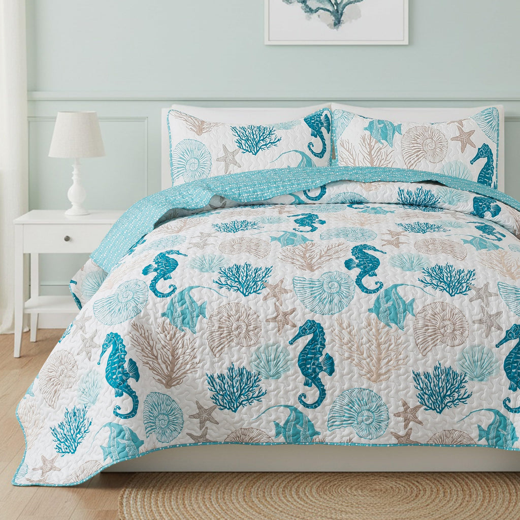 Beach Quilt Set, Coastal Ocean Bedding, with 1 Sham