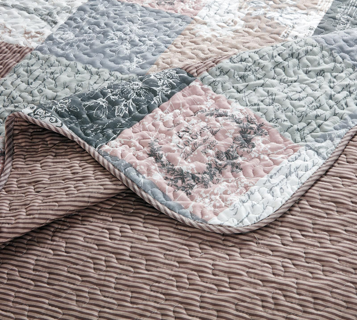 Latte Grey Paris & Toile Floral Patchwork Quilt Set