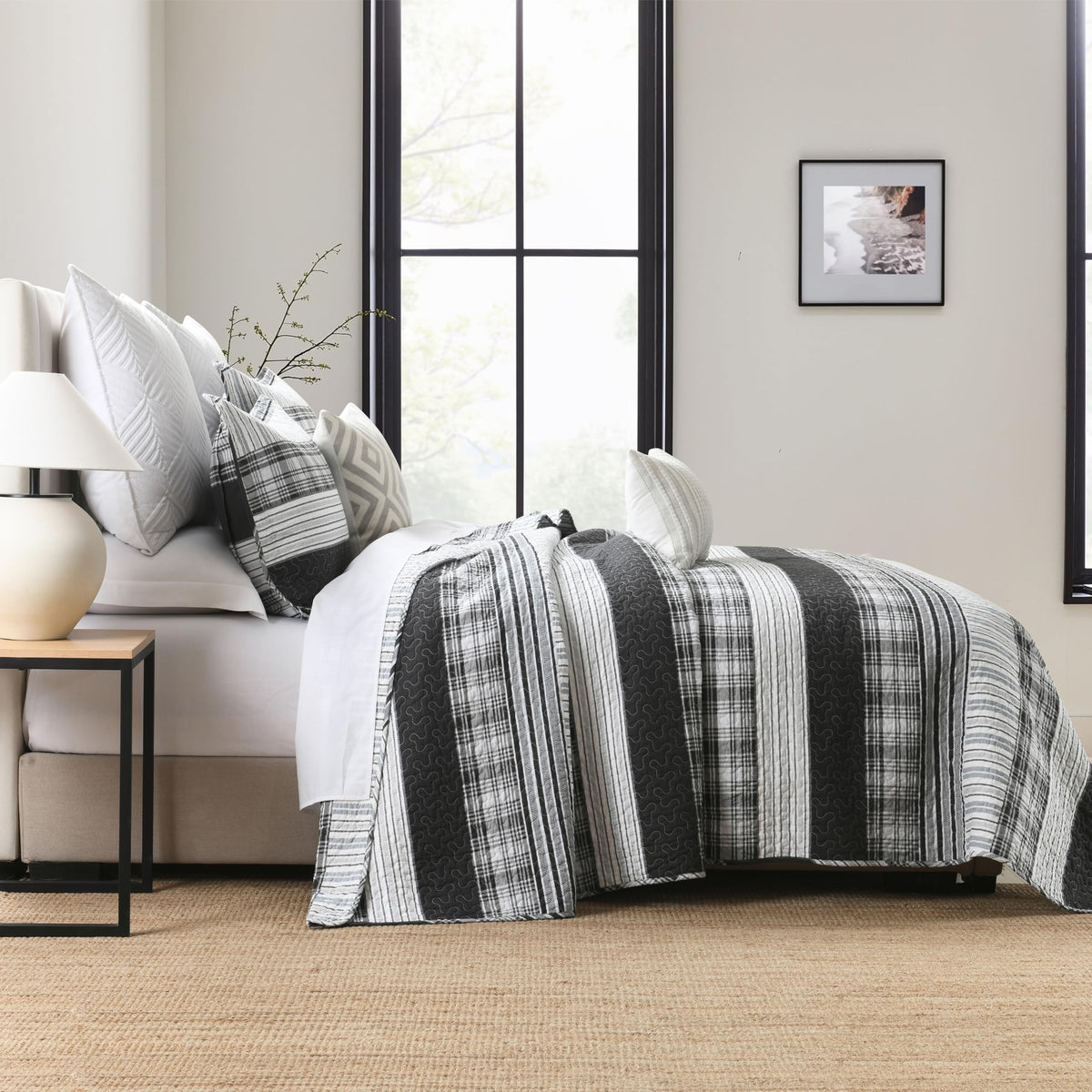 100% Cotton Quilt Set, 118'' x 106'' Oversized Bedspread Set with 2 Pillow Shams, Black Plaid Striped