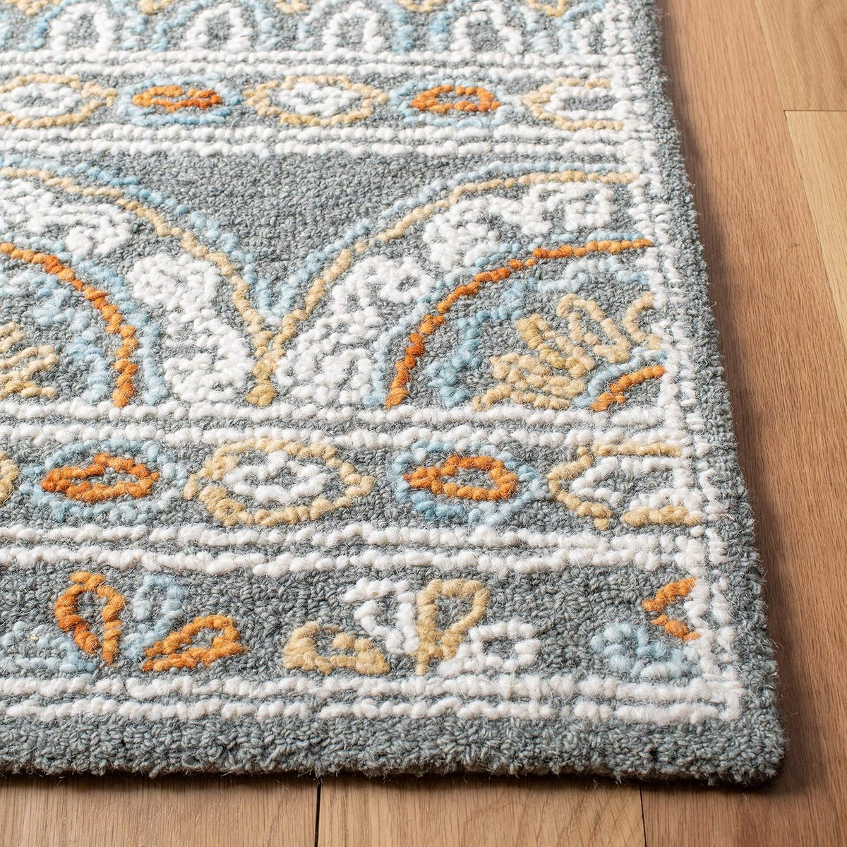 Blossom Collection Area Rug, Grey & Ivory, Handmade Wool, Ideal for High Traffic Areas in Living Room