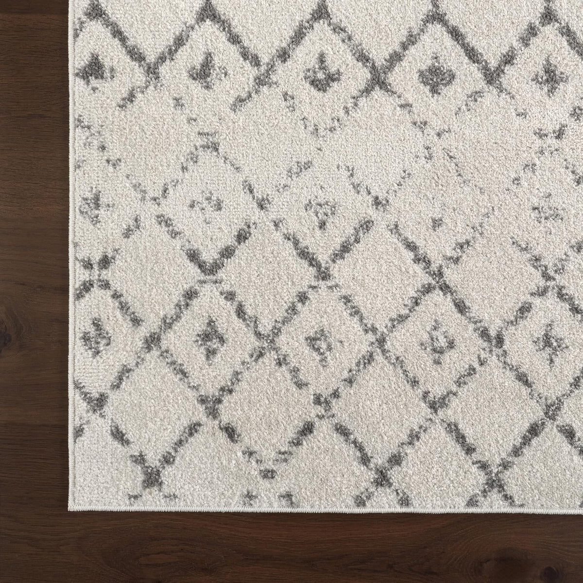 Blythe Grey Trellis Power Loomed Area Rug, 8' x 10'