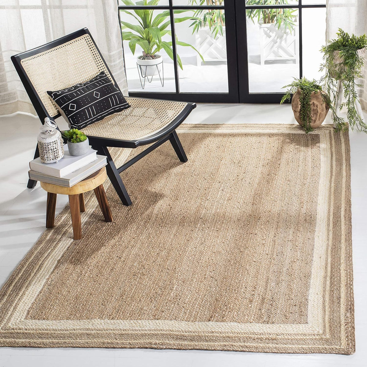Natural Fiber Collection Area Rug, Ivory & Natural, Handmade Border Farmhouse Jute, Ideal for High Traffic