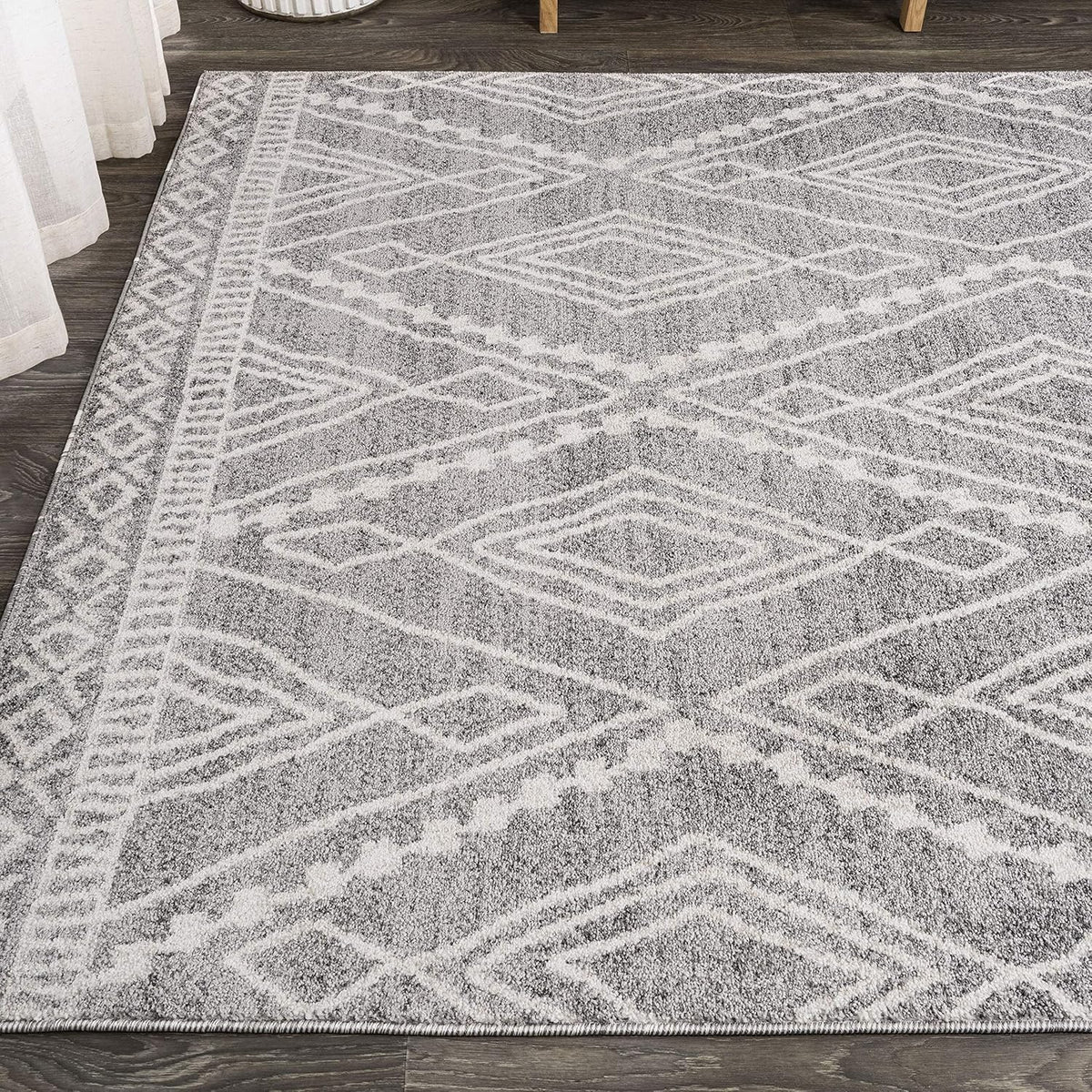 Rih Moroccan Style Diamond Gray/Ivory Indoor Area Rug, Bohemian, Casual, Easy-Cleaning, Pet Friendly