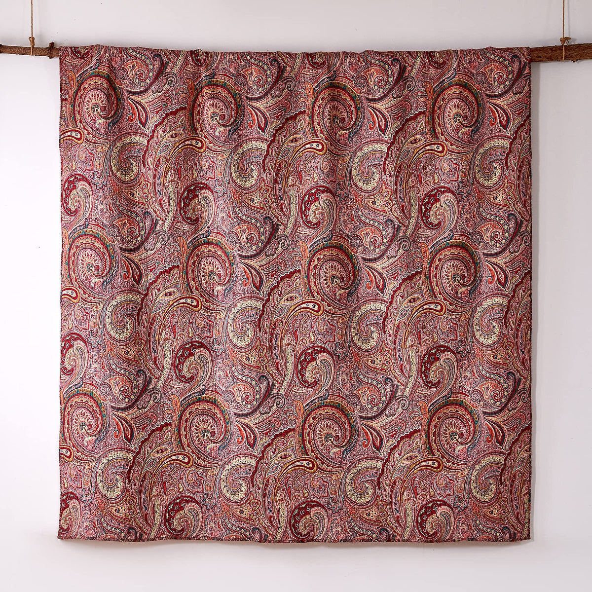 Spruce Red Quilt Set - Quilt (88x92in.) + Two Standard Pillow Shams (26x20in.) - Paisley Pattern in
