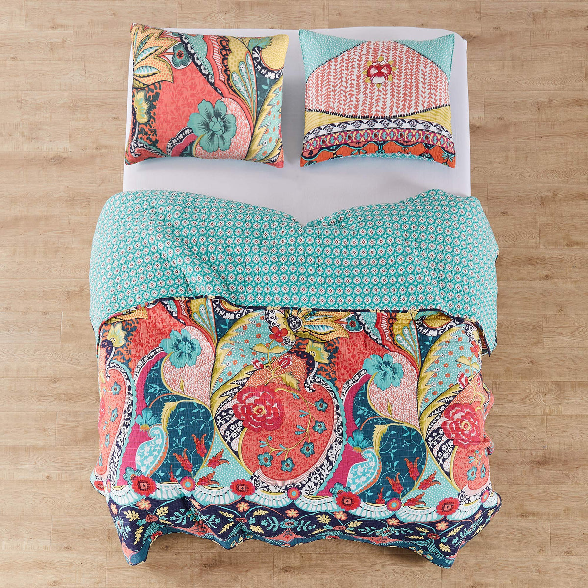 Jules Quilt Set - Quilt (106x92in.) + Two Pillow Shams (36x20in.) - Bohemian - Teal, Orange