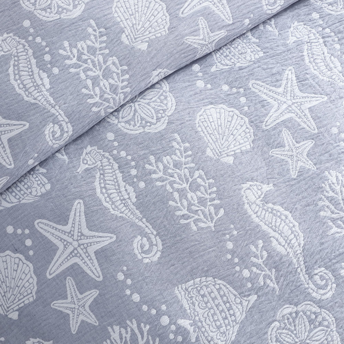Seaside Charm Denim Blue - Set - Comforter (68x88in) and 1 Standard Sham (20x26in) - Coastal - Blue - Polyester