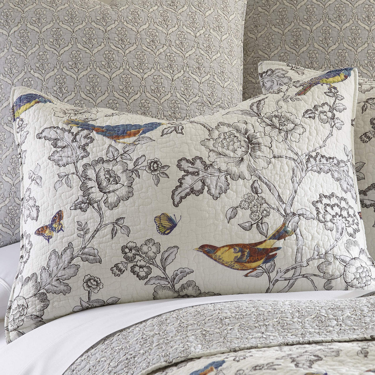 Mockingbird Quilt Set - Quilt 68x86in. + One Standard Pillow Sham 26x20in. - Grey Toile with Birds and