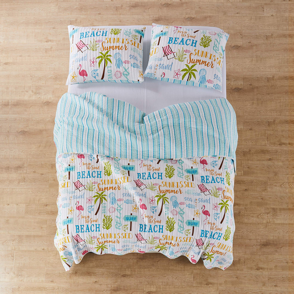 By - Beach Days Quilt Set - Queen Quilt (88x92in.) + Two Standard Pillow Shams (26x20in.) - Coastal Beach - Teal Blue