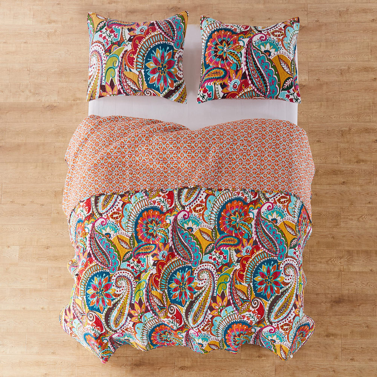 Rhapsody Quilt Set - King Quilt + Two King Pillow Shams - Paisley in Yellow Orange Red Green Blues - Quilt Size (106