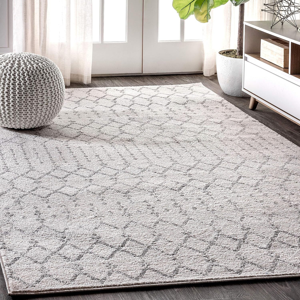 Boho Vintage Diamond Cream/Gray Indoor Area Rug, Moroccan Hype, Easy-Cleaning, High Traffic, Pet-Friendly