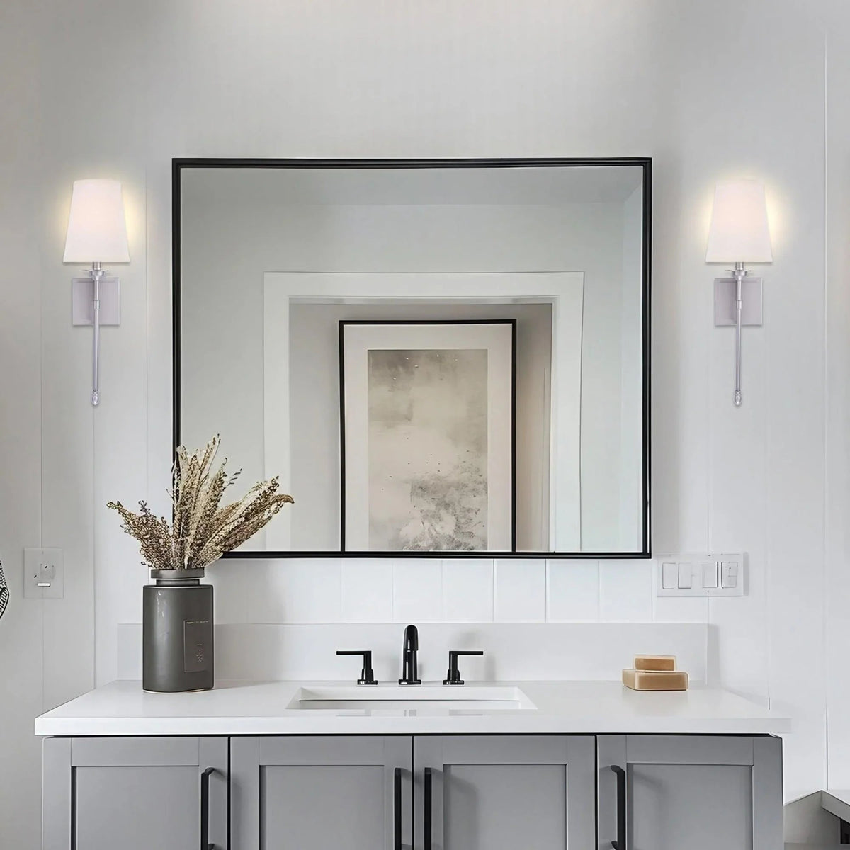 Manor Modern Traditional 1-Light Wall Sconce Light